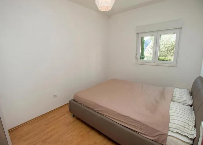 With Parking Space - 21058 Appartement *