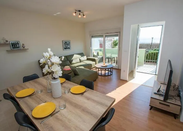 With Parking Space - 21058 Appartement *